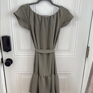 (5/$20) DKNY Elegant Green Women's Dress
